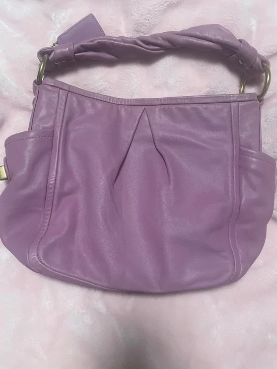 Coach - Picture 14 of 16